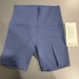 NWT lululemon athletica wunder train Bike Shorts mineral blue